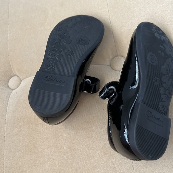 Black patent leather new with box girls shoes by Naturino size 24 hand made - Picture 3 of 6